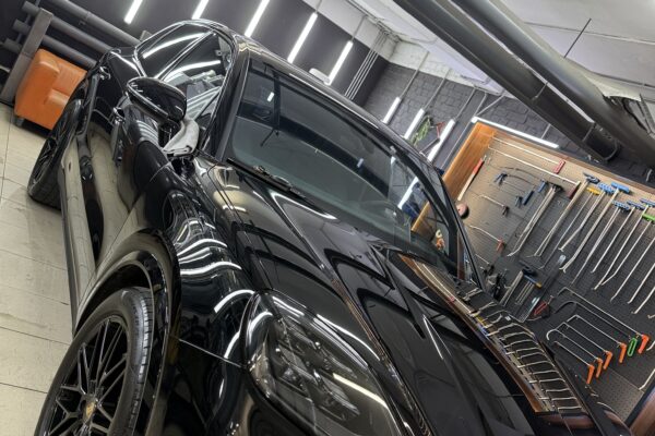 Бронь лобового стекла Porsche Cayenne — плёнка NAR Windshield, фото 5 | ProTint СПб