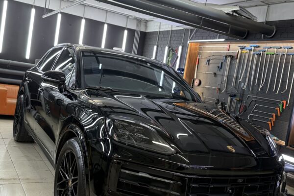 Бронь лобового стекла Porsche Cayenne | ProTint СПб