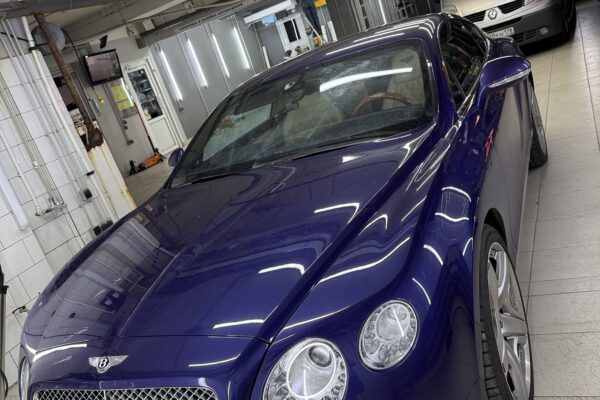 Бронь лобового стекла, полировка, керамика Bentley Continental — плёнка NAR Windshield, GlissPro Platinum — Оклейка лобовых стёкол, фото 3 | ProTint СПб