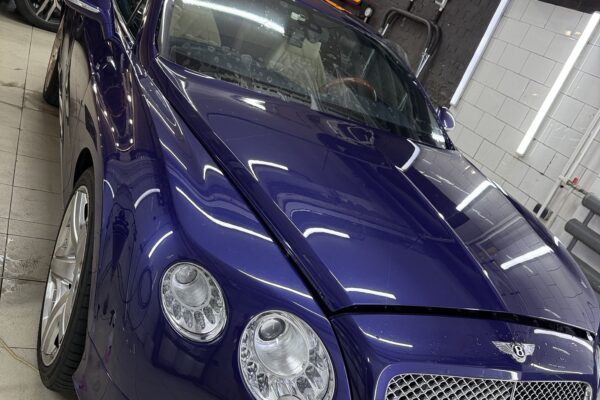 Бронь лобового стекла, полировка, керамика Bentley Continental — плёнка NAR Windshield, GlissPro Platinum — Оклейка лобовых стёкол, фото 5 | ProTint СПб