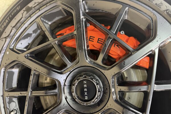 Оклейка лобового стекла Zeekr 9X — плёнка NAR Windshield — Оклейка кузова полиуретановой пленкой, фото 2 | ProTint СПб