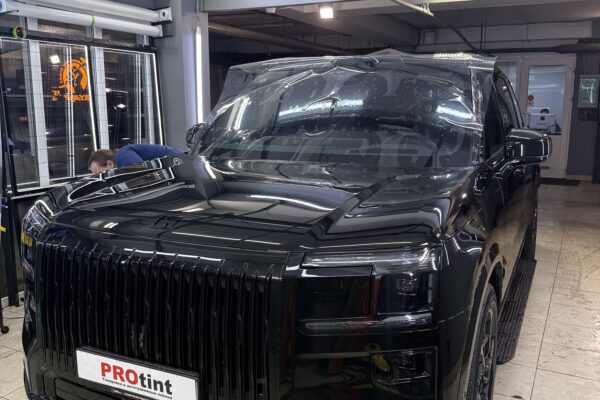Оклейка лобового стекла Zeekr 9X — плёнка NAR Windshield — Оклейка кузова полиуретановой пленкой, фото 3 | ProTint СПб