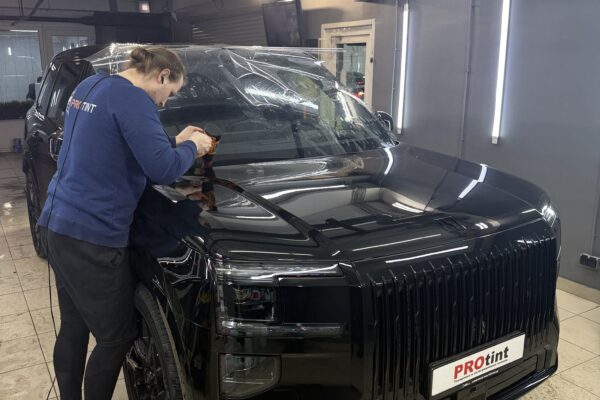 Оклейка лобового стекла Zeekr 9X — плёнка NAR Windshield — Оклейка кузова полиуретановой пленкой, фото 5 | ProTint СПб