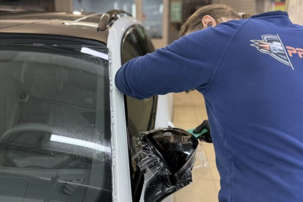 Оклейка Volkswagen Tiguan — плёнка NAR Premium 210 — Оклейка кузова полиуретановой пленкой, фото 4 | ProTint СПб