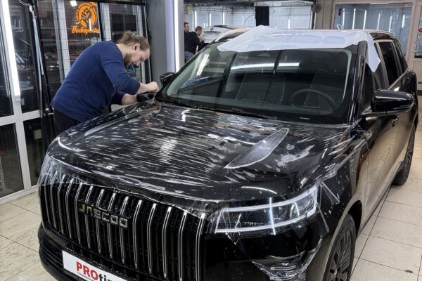 Оклейка Jaecco J6 — плёнка IQprotect 210 — Оклейка кузова полиуретановой пленкой, фото 3 | ProTint СПб