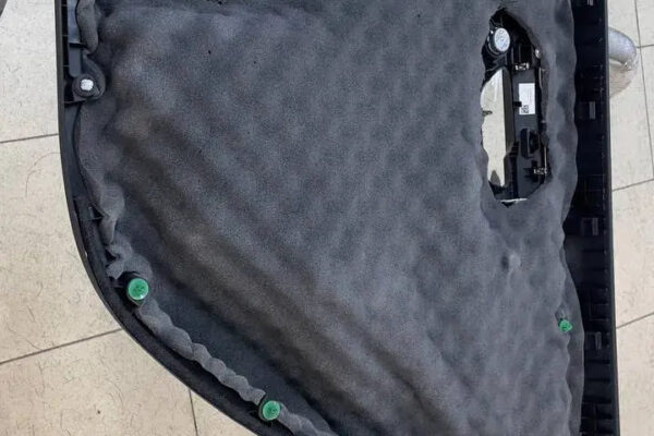 Оклейка, окраска, шумоизоляция Honda CRV — плёнка IQprotect 210, ComfortMat — Оклейка кузова полиуретановой пленкой, фото 22 | ProTint СПб