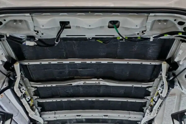 Оклейка в цветной полиуретан и шумоизоляция салона Toyota RAV4 — плёнка FirePPF и ComfortMat, фото 35 | ProTint СПб